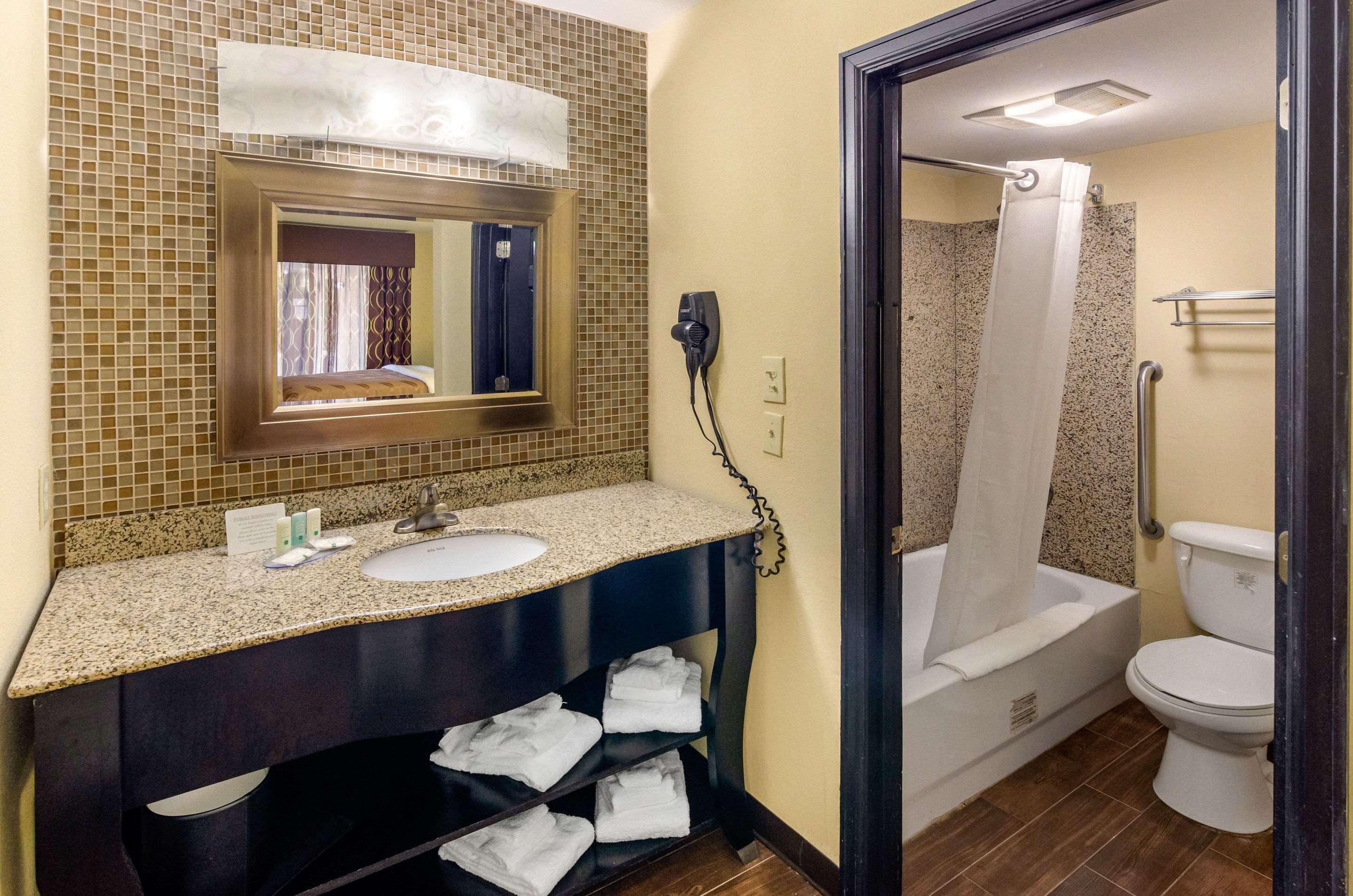 Quality Inn Covington Экстерьер фото